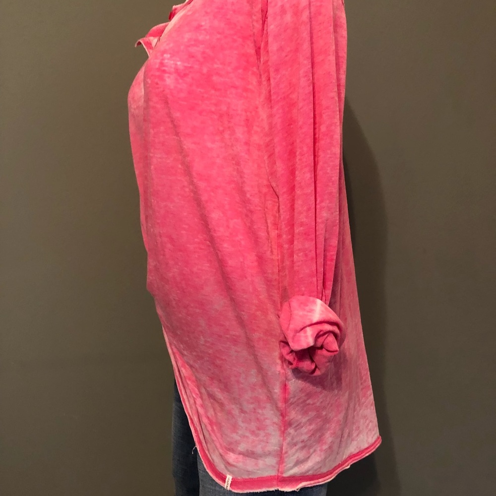 Pink Volcom sweater - Picture 4 of 4